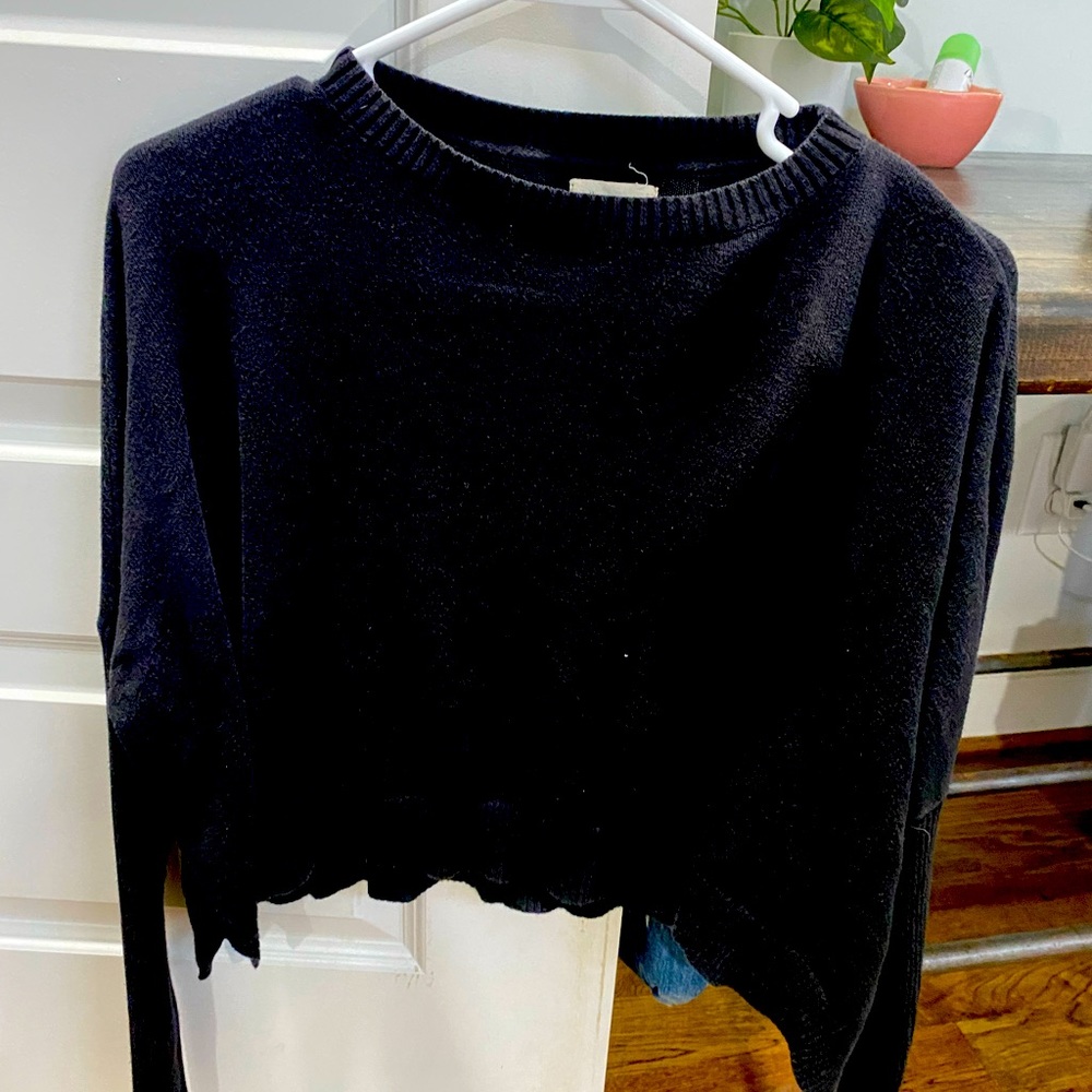 Black cropped sweater